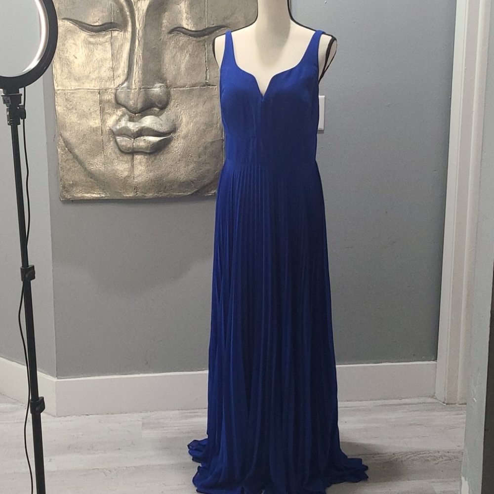 Elegant dress